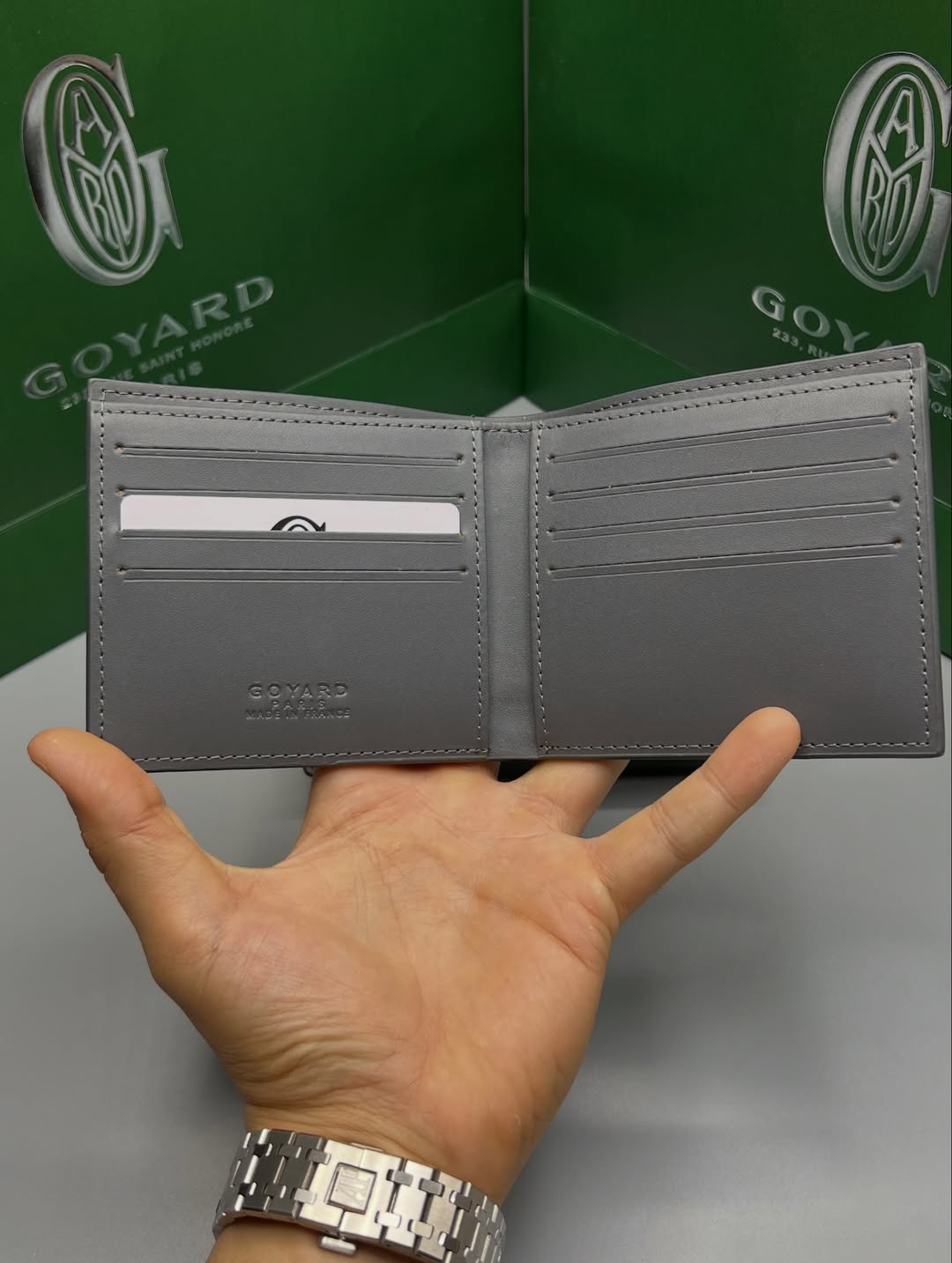 کالکشن کیفهای لوکس گویارد رنگ خاکستری