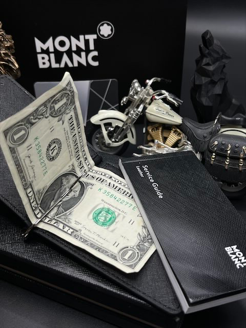 کیف کارت مون بلان / جاکارتی مون بلان / کیف کارت مونتبلان / جاکارتی مونتبلان / مانی کیپر / جعبه دار / طرح چرم گاوی ۴ خونه