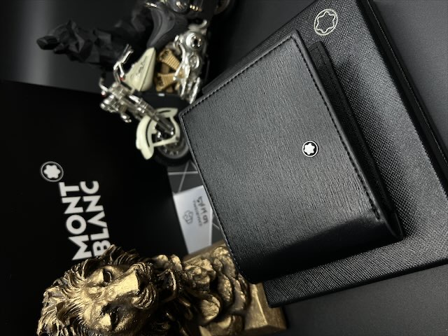 کیف پول جیبی مون بلان طرح چرم هاشور لایت جعبه دار کادویی مردانه مناسب آقایان